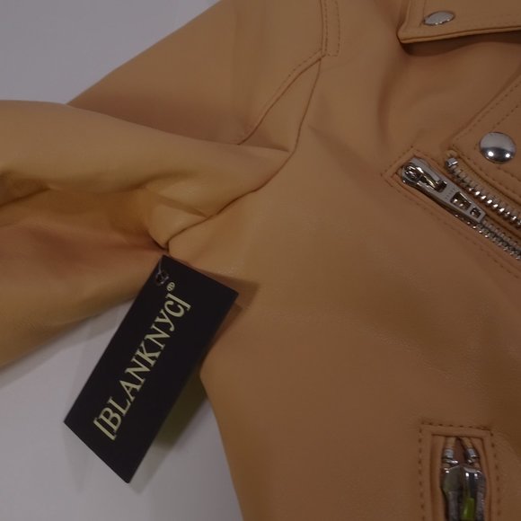 Blank NYC Moto Semi-Fit Jacket In Head To Toe Zipper Jacket Cream NWT 198 S - Picture 8 of 11